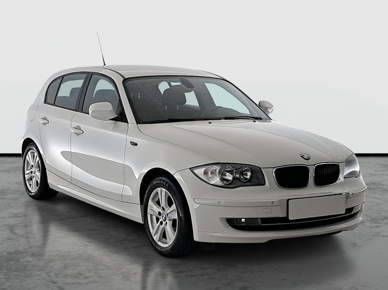 2011 BMW 1-SERIES
