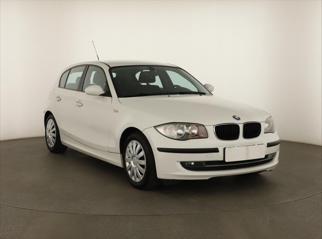 2009 BMW 1-SERIES