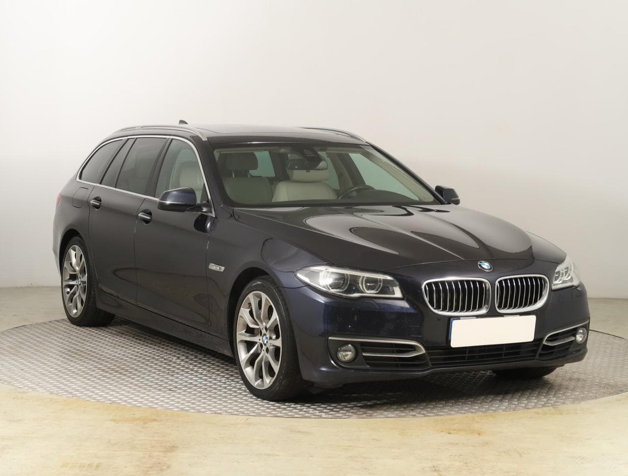 2016 BMW 5-SERIES