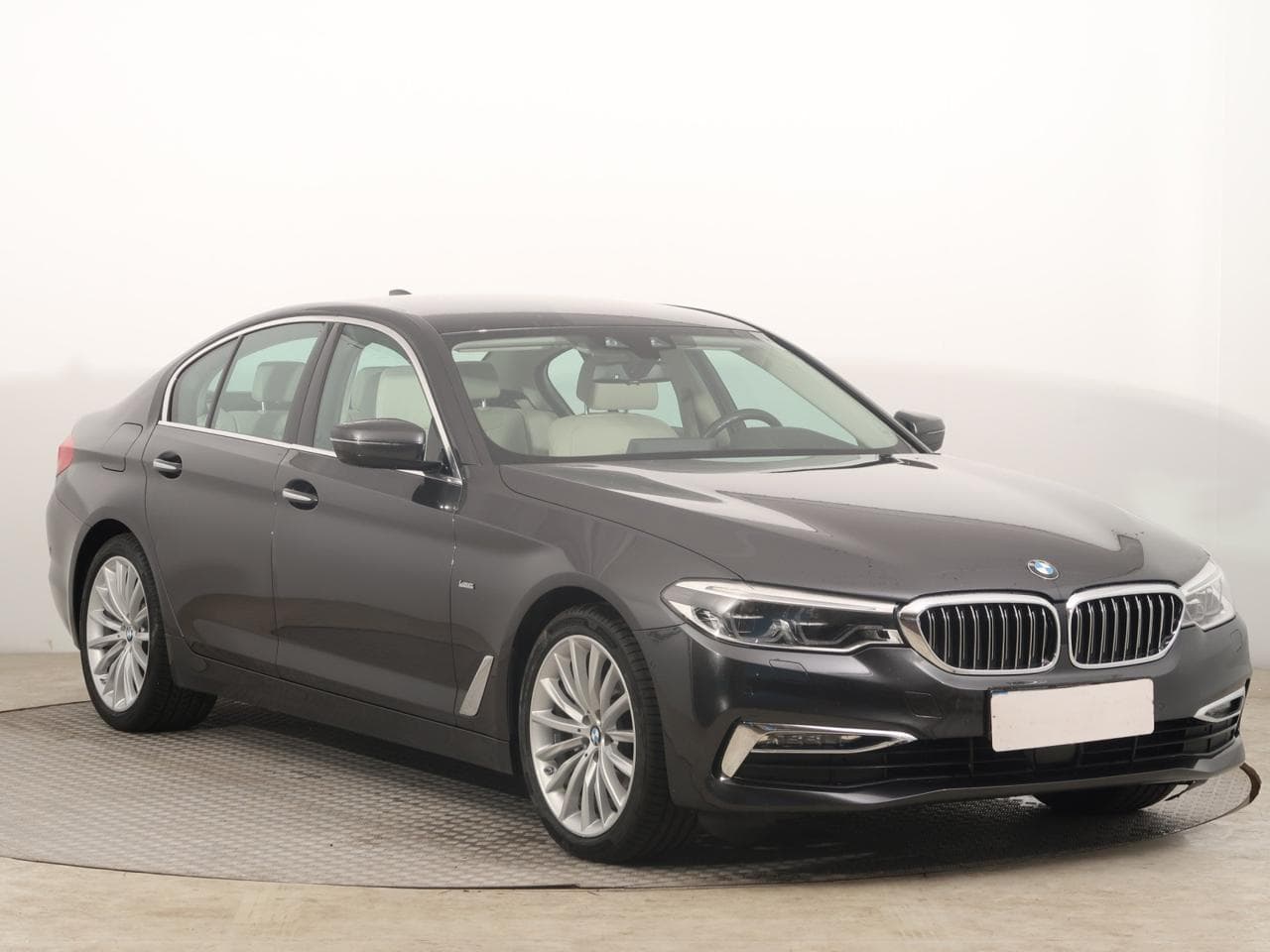 2017 BMW 5-SERIES