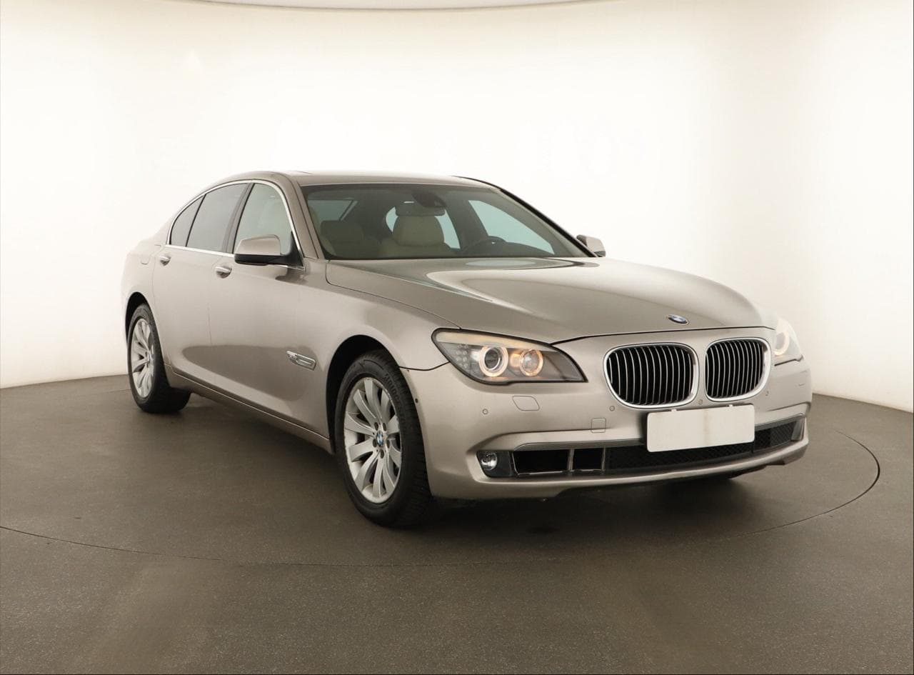 2010 BMW 7-SERIES