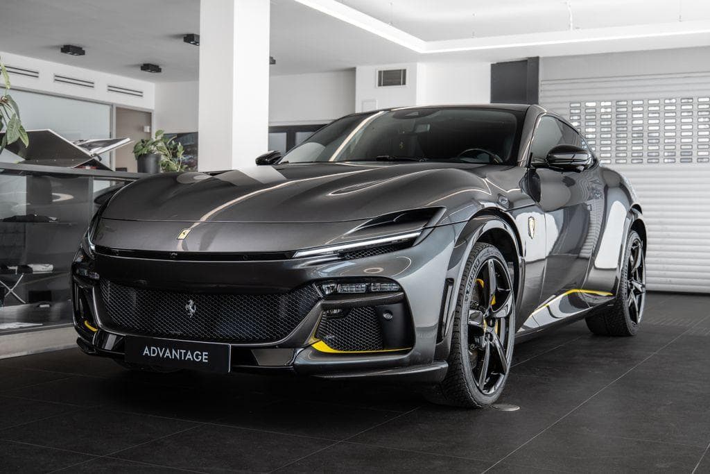 Ferrari Ostatní 6496 ccm, 533 kW, benzin SUV