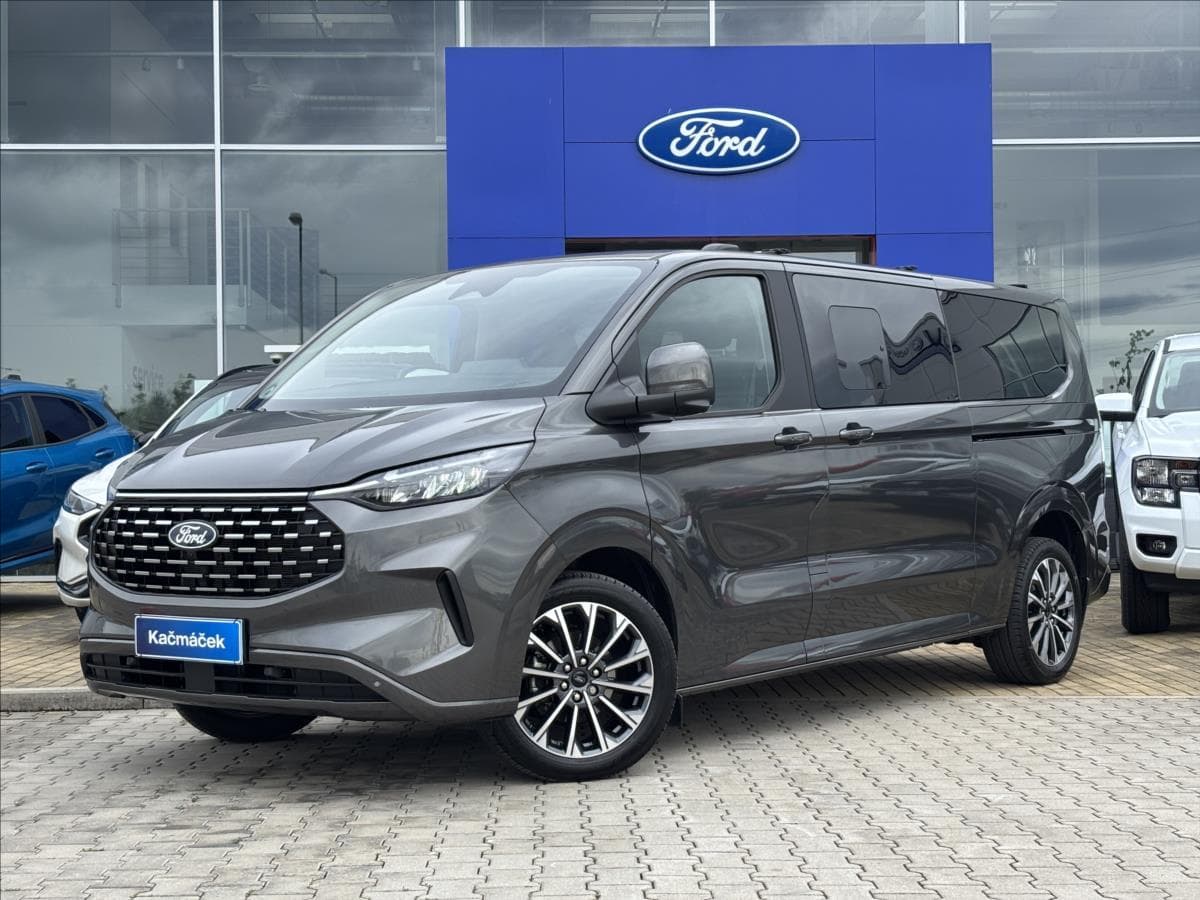 2025 Ford TOURNEO