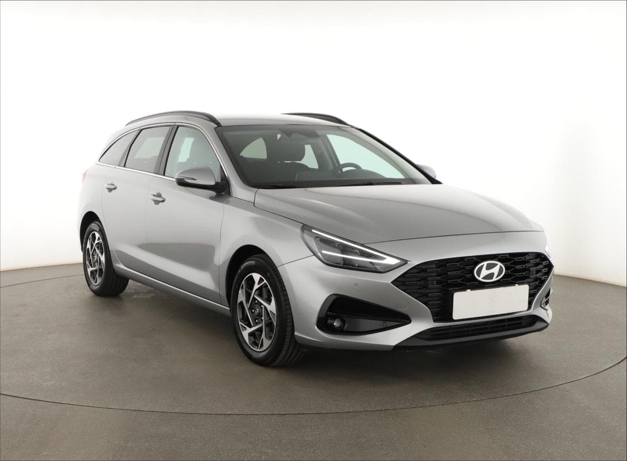 2025 Hyundai i30