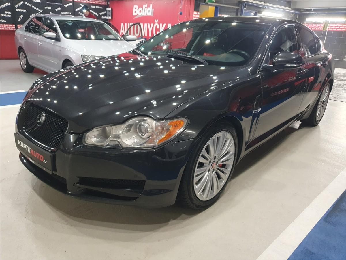 2010 Jaguar XF