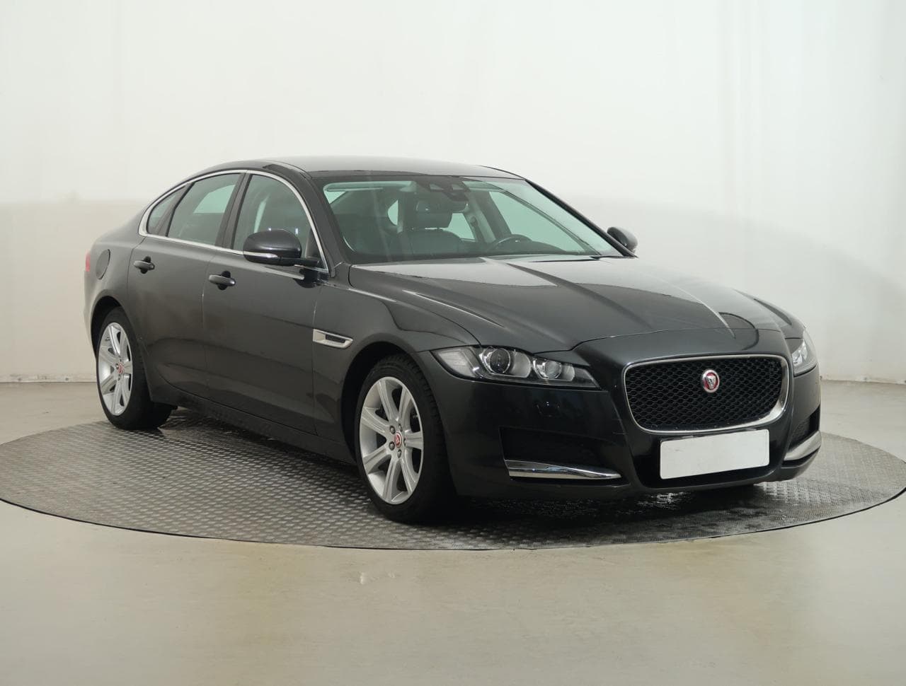 2017 Jaguar XF
