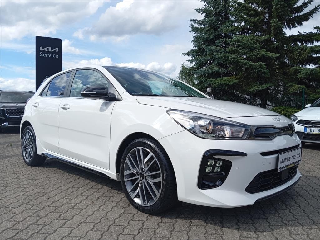 2022 Kia RIO