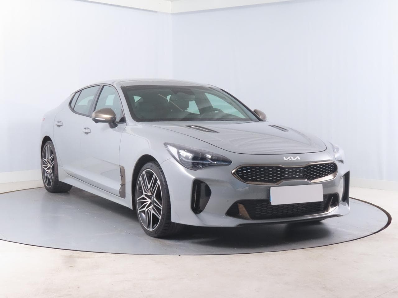 2023 Kia STINGER