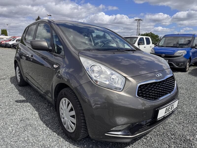 2015 Kia VENGA