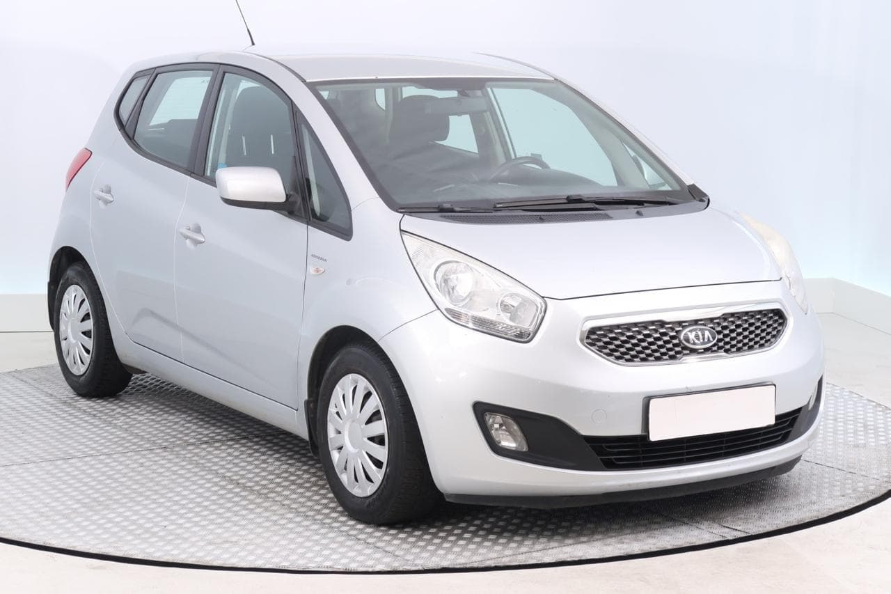 2010 Kia VENGA