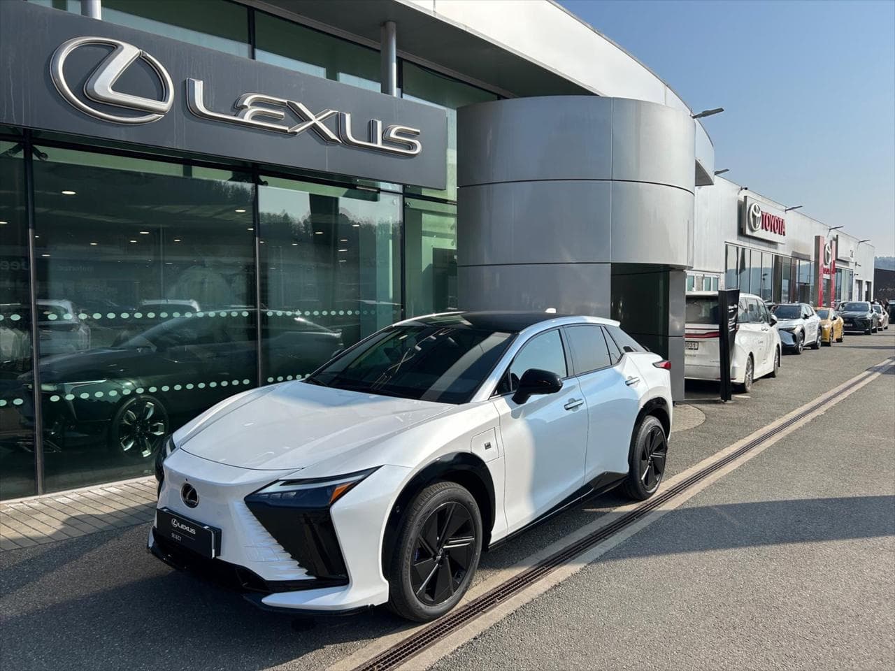 2025 Lexus OSTATNÍ