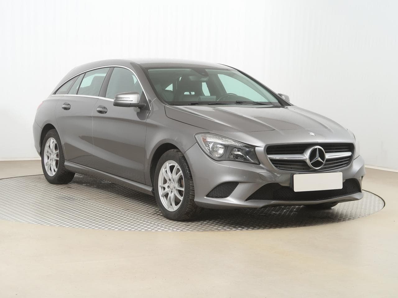 2015 Mercedes-Benz CLA