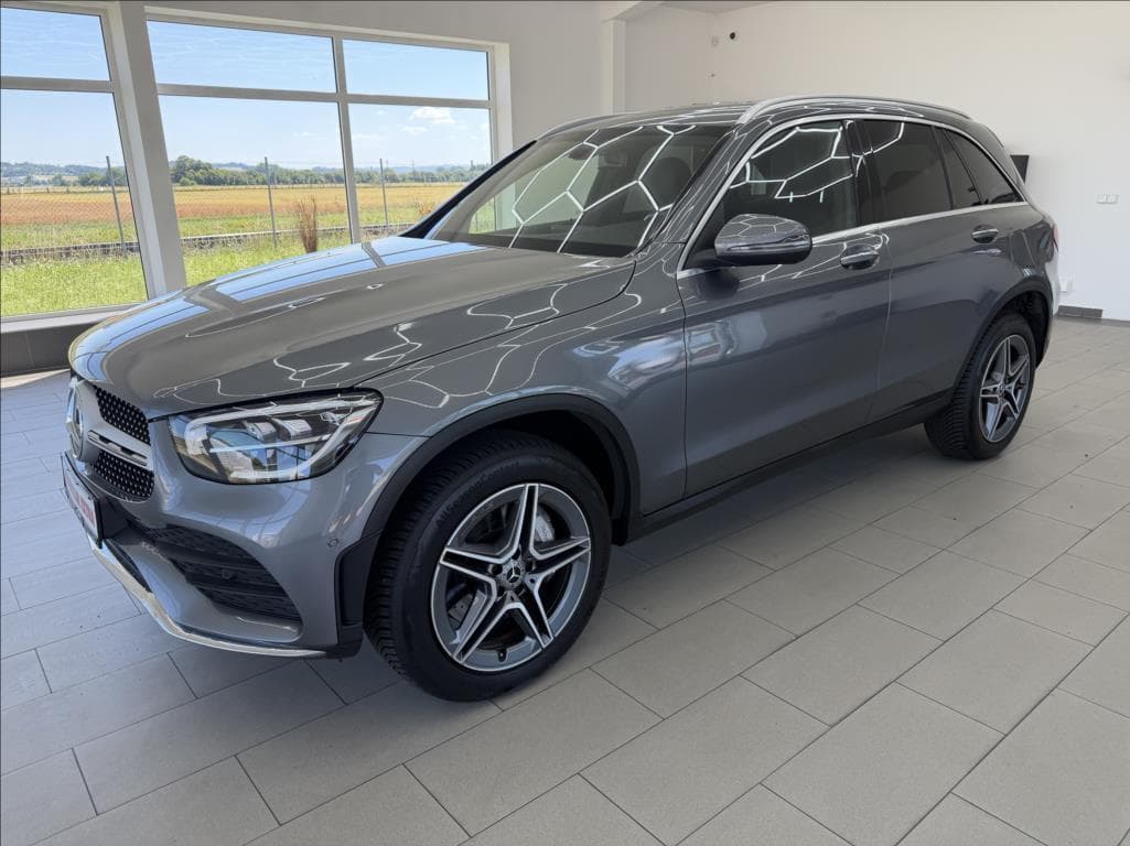 2022 Mercedes-Benz GLC