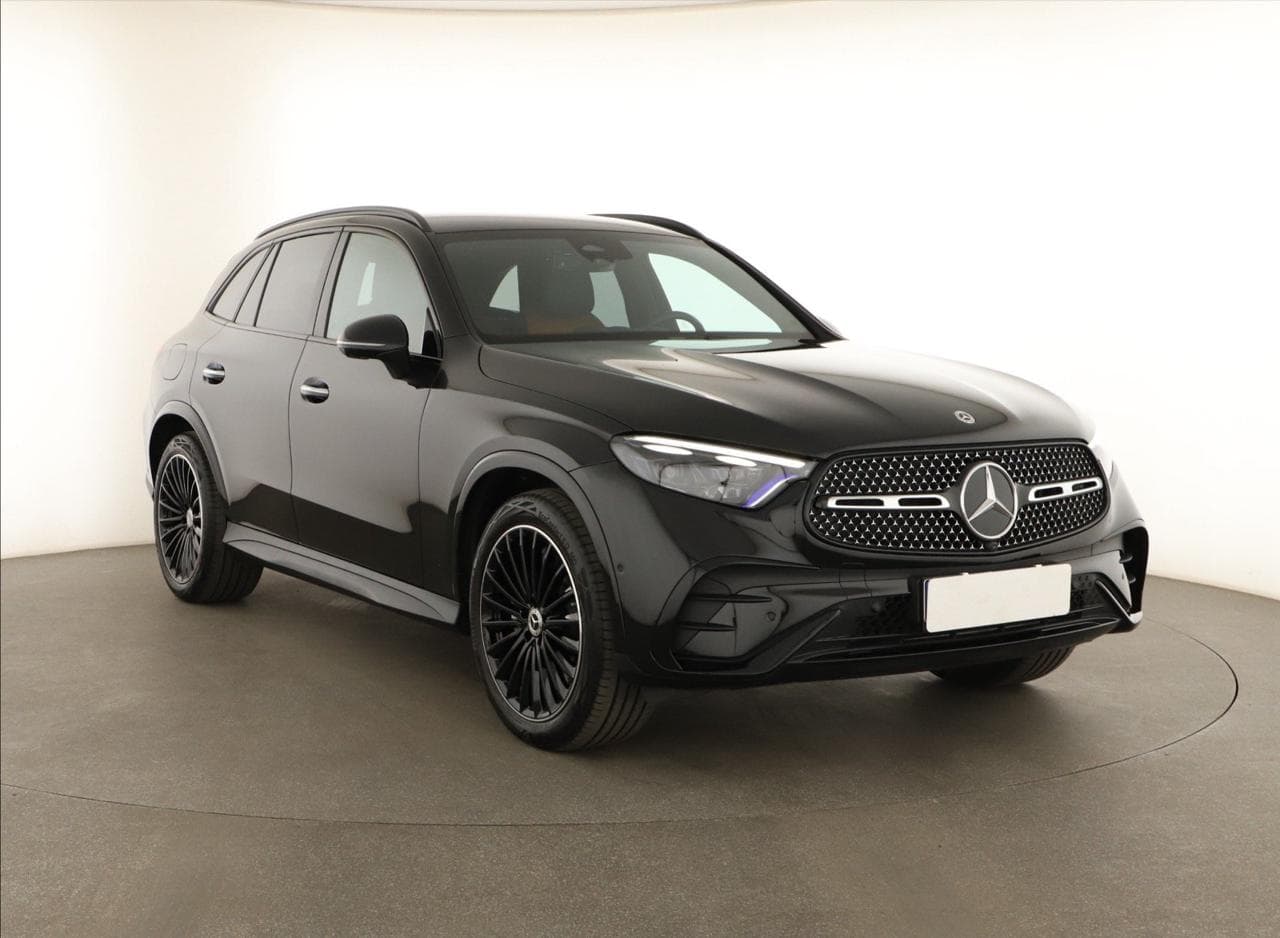 2025 Mercedes-Benz GLC