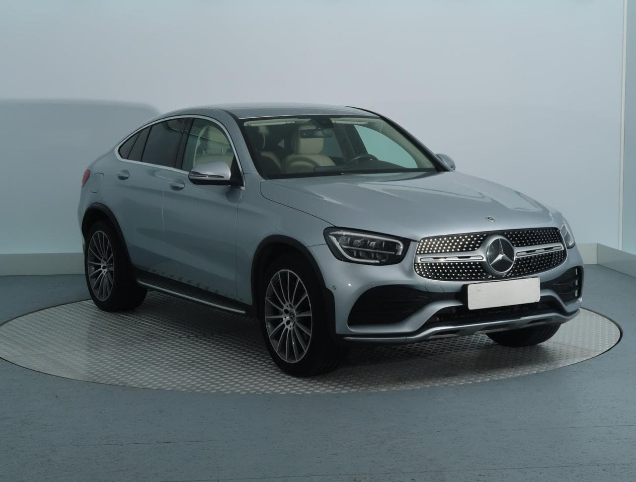 2021 Mercedes-Benz GLC