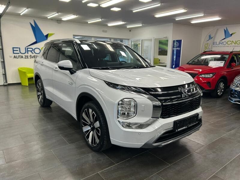 2025 Mitsubishi OUTLANDER