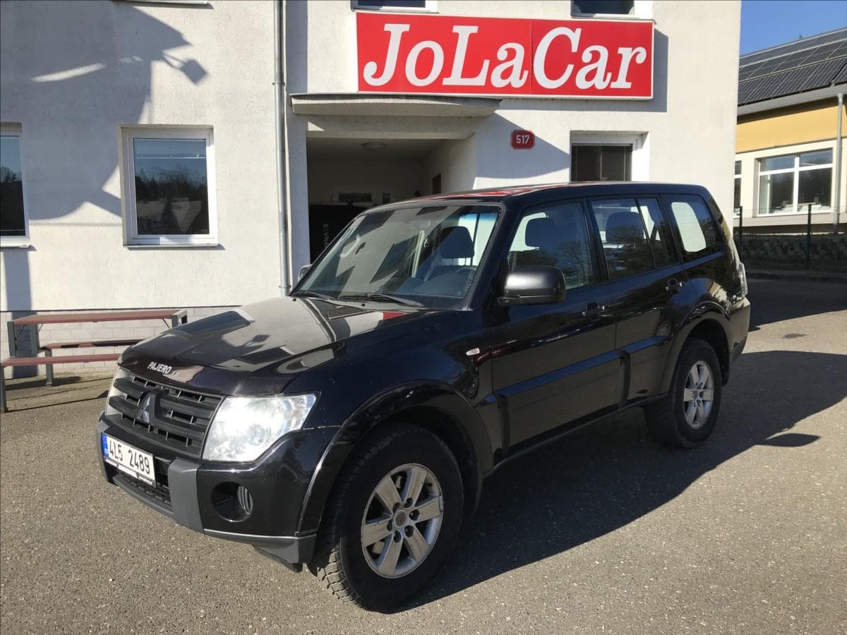 Mitsubishi Pajero 3,2 Di-D 4x4 Automat terénní