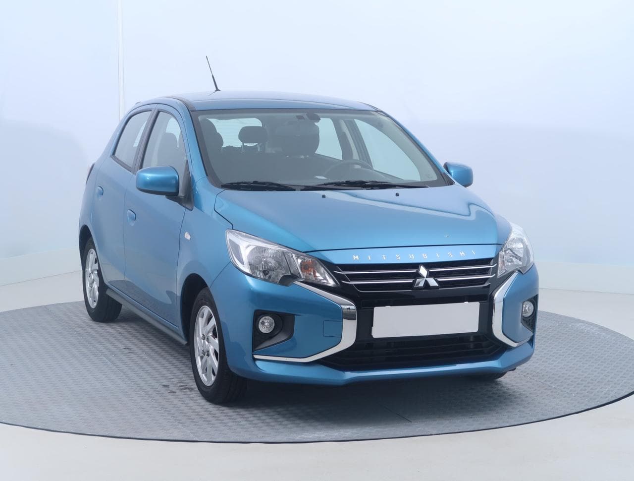 2022 Mitsubishi OSTATNÍ