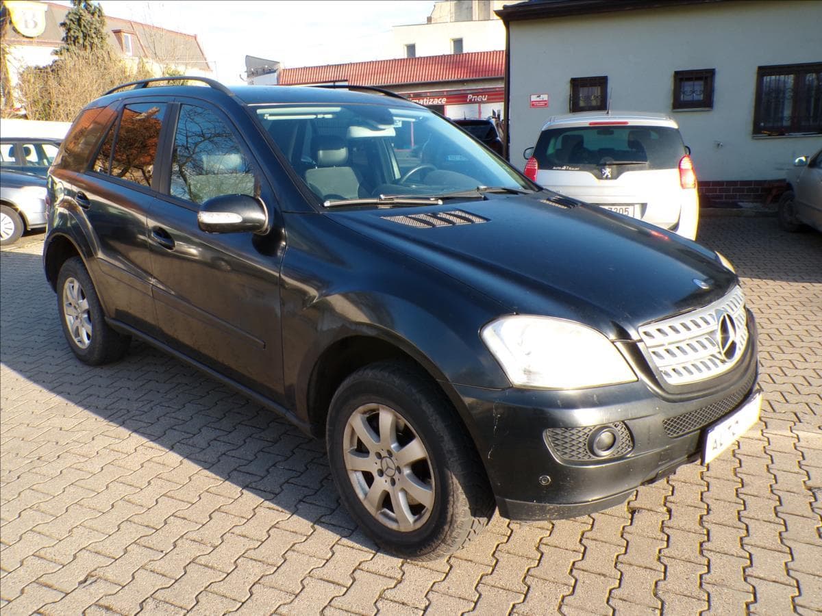 2005 Mercedes-Benz M-CLASS