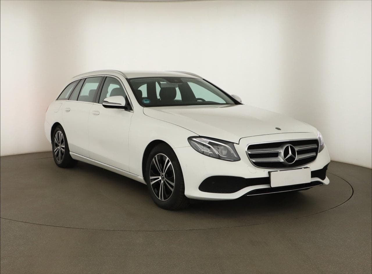 2017 Mercedes-Benz E-CLASS