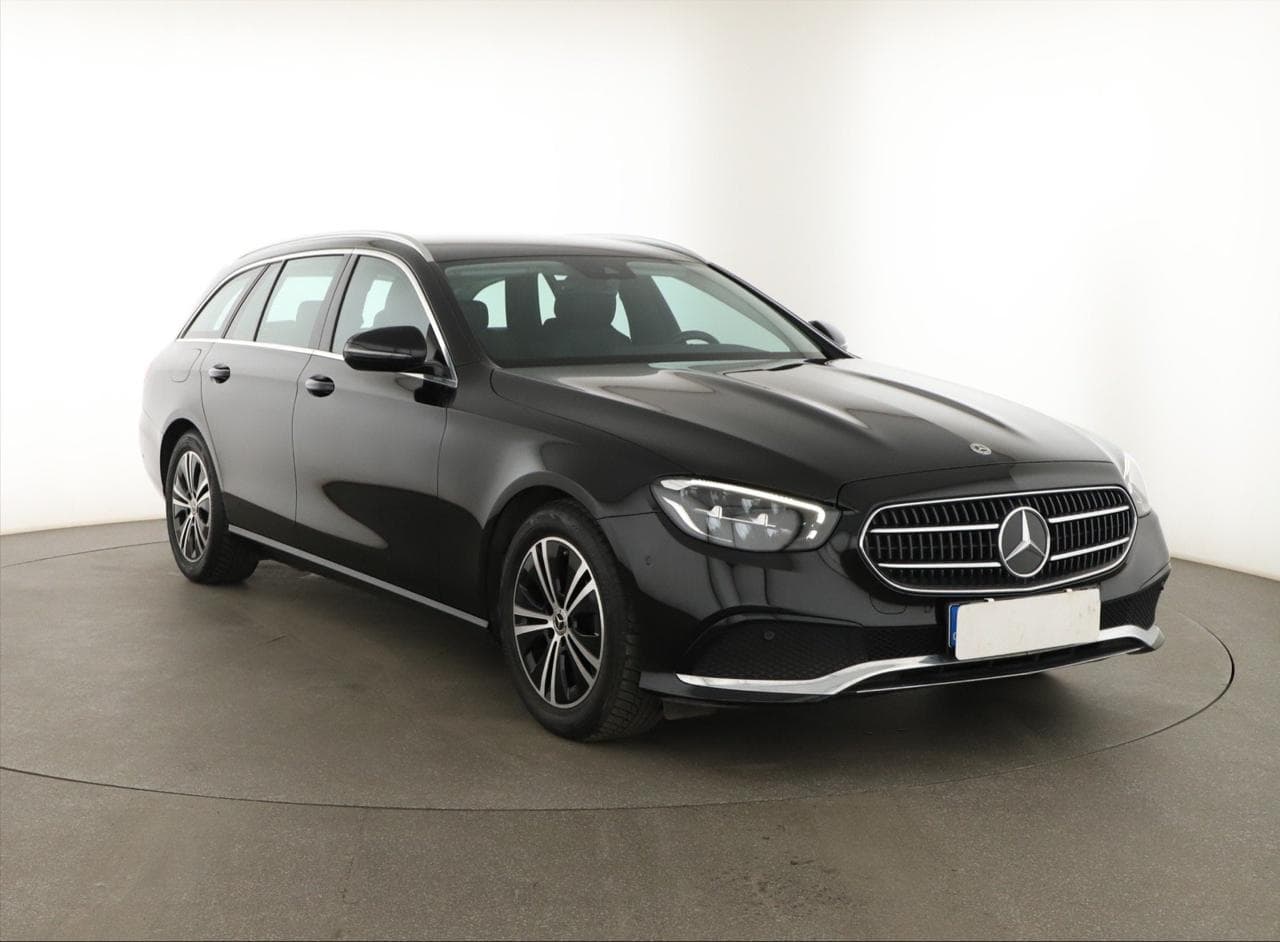 2022 Mercedes-Benz E-CLASS