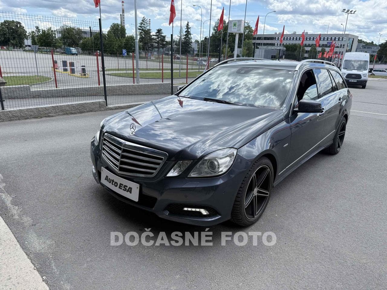 2010 Mercedes-Benz E-CLASS