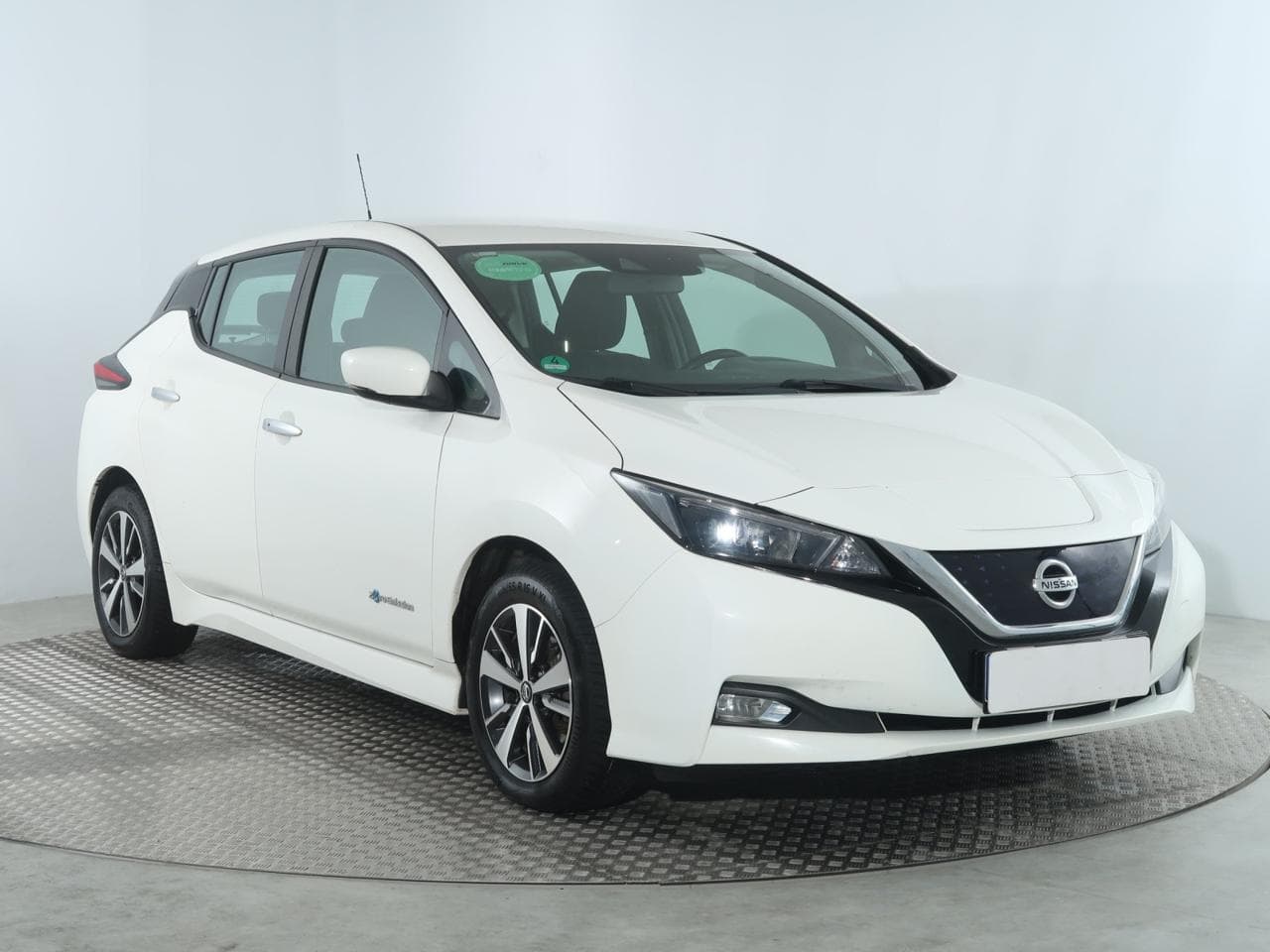 2018 Nissan LEAF