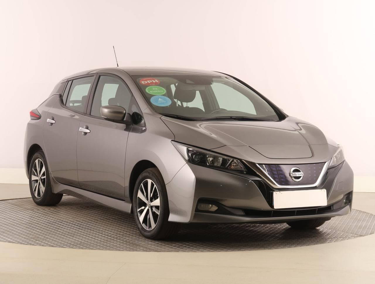 2021 Nissan LEAF