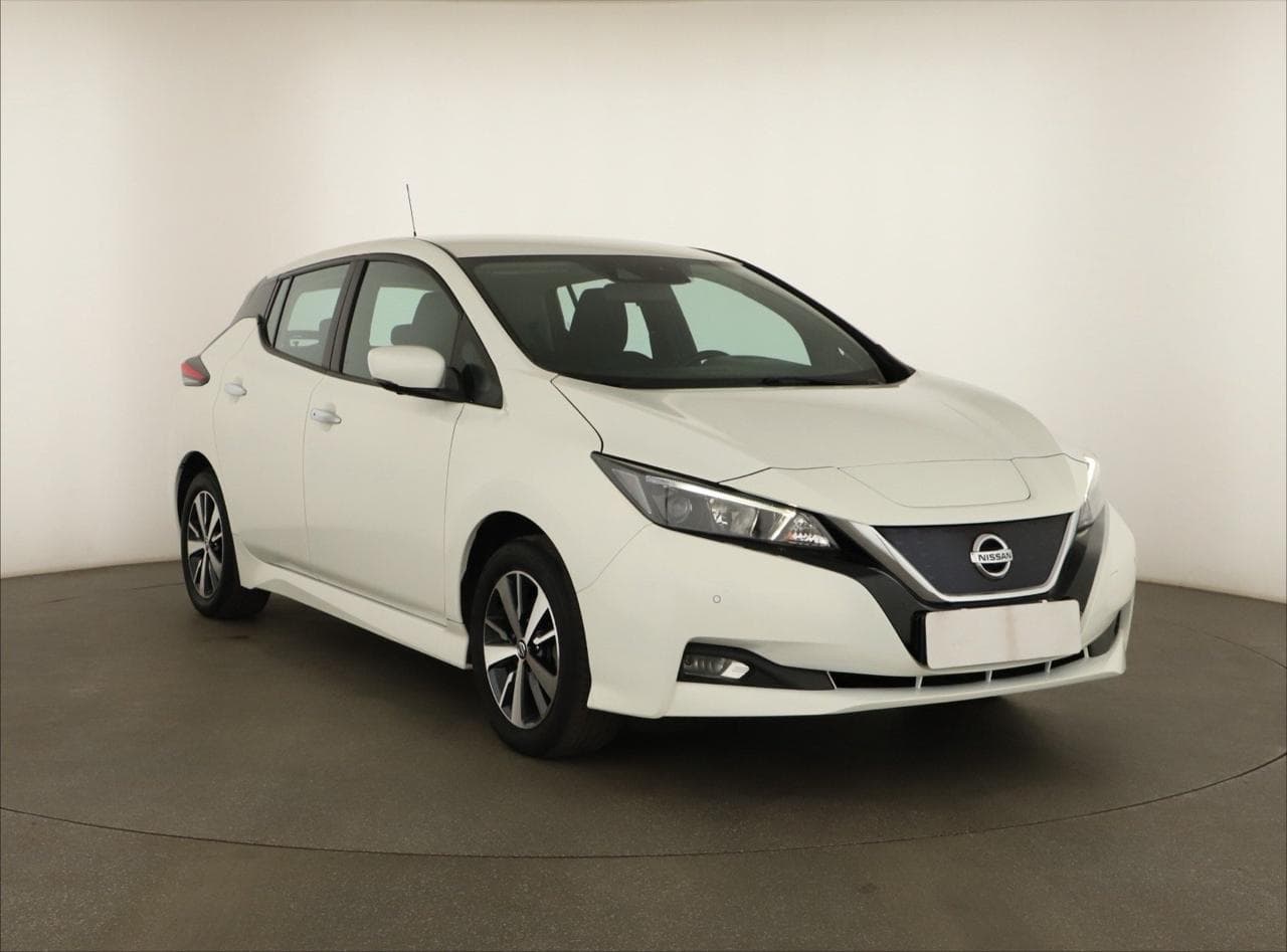 2021 Nissan LEAF