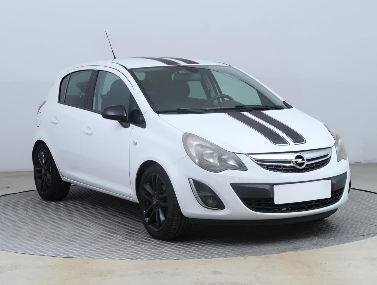 2012 Opel CORSA