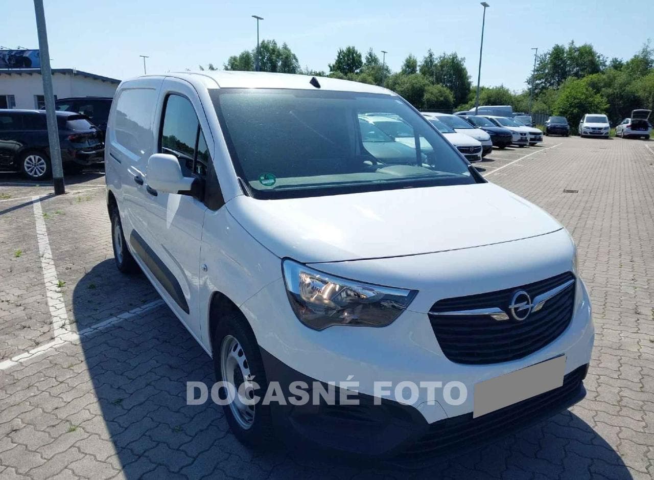 2021 Opel COMBO