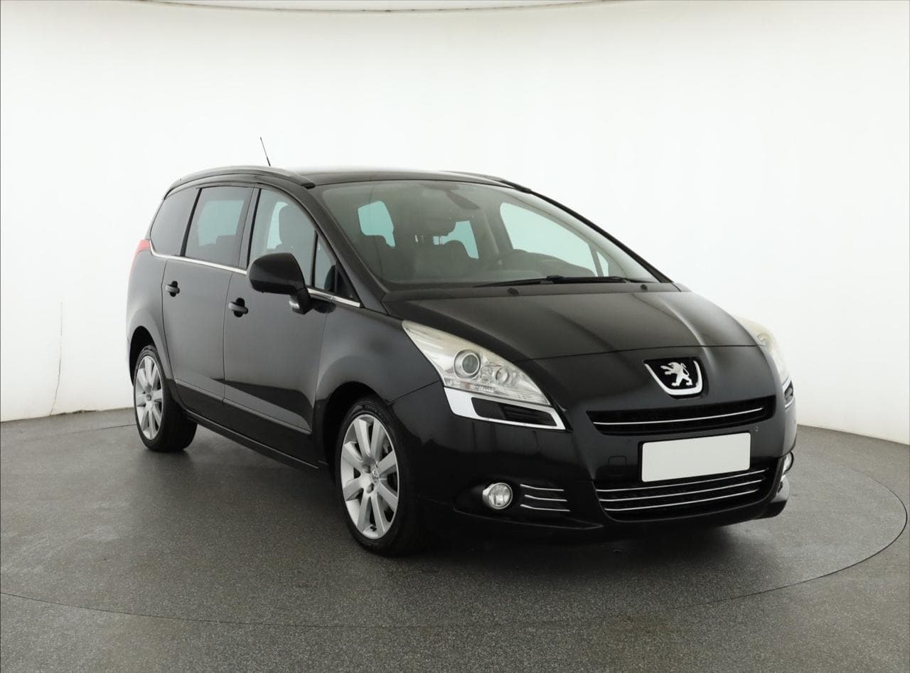 2011 Peugeot 5008