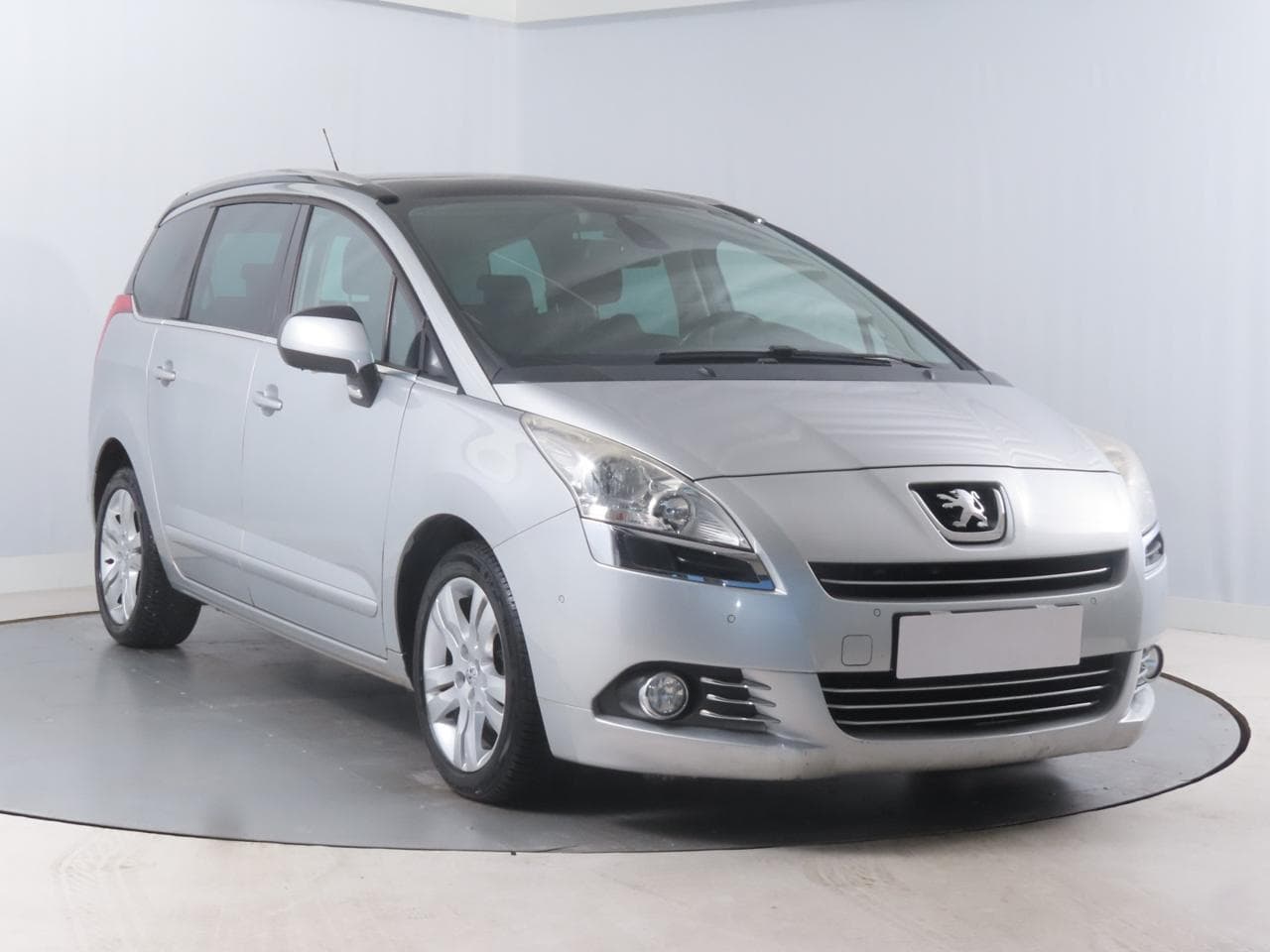 2011 Peugeot 5008