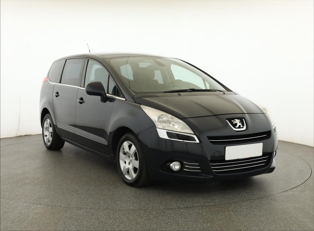 2011 Peugeot 5008