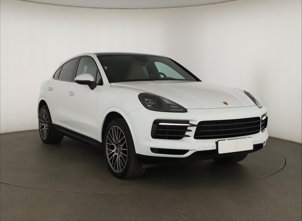 2022 Porsche CAYENNE
