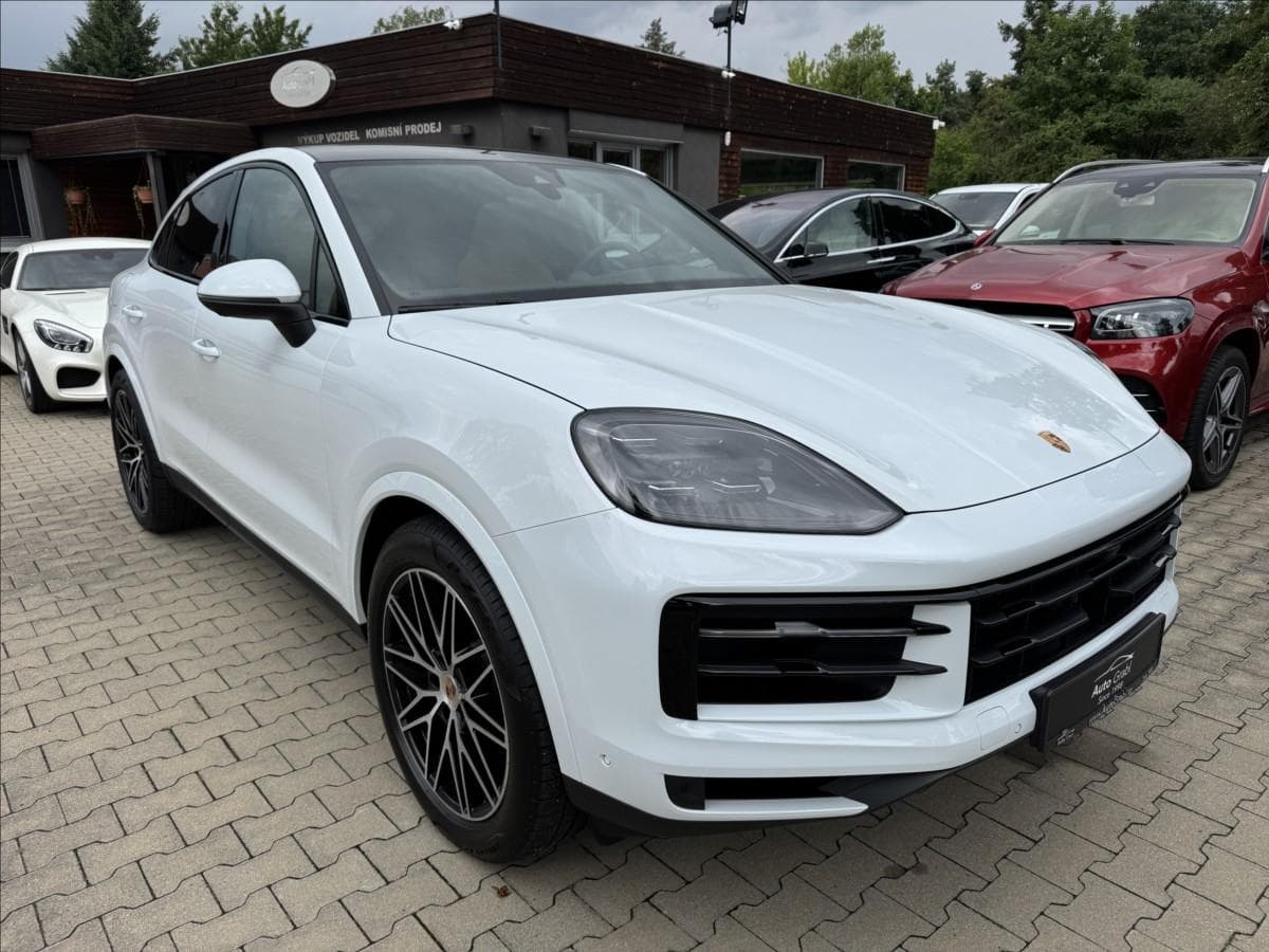 2025 Porsche CAYENNE
