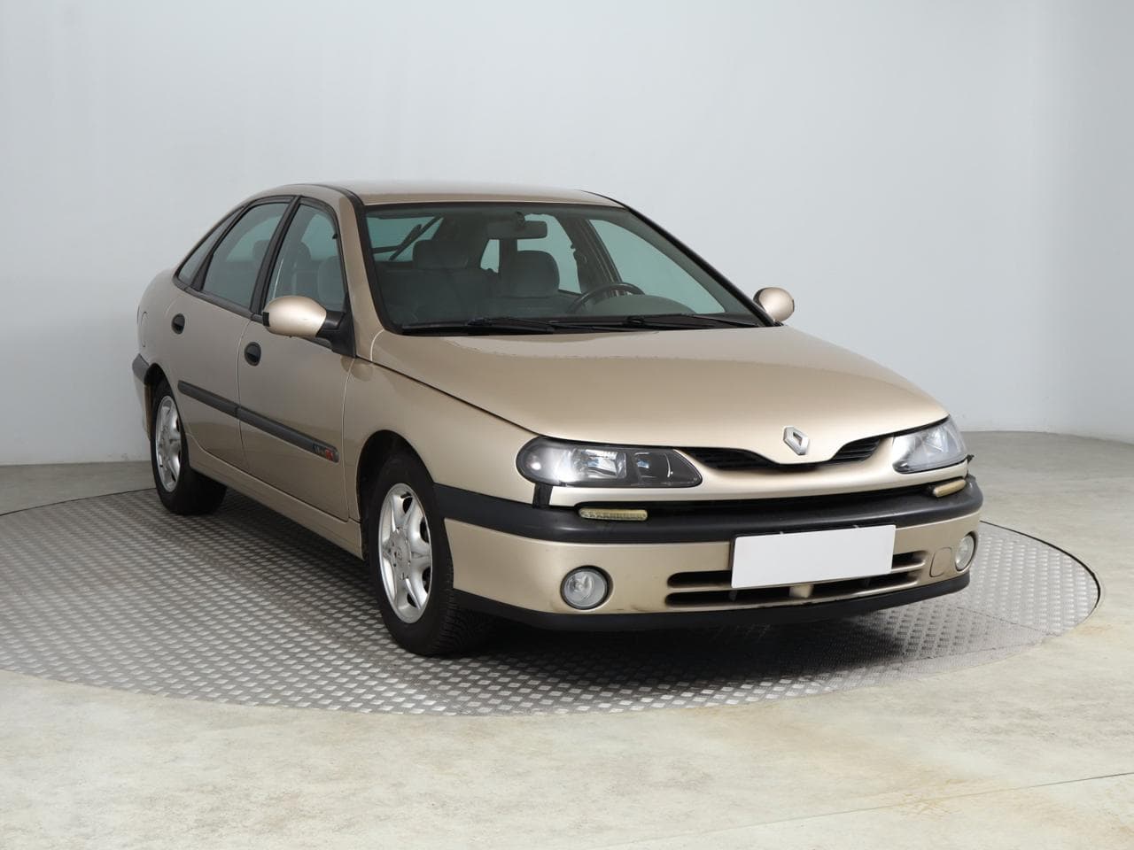 Renault Laguna 1.8 16V 88kW hatchback