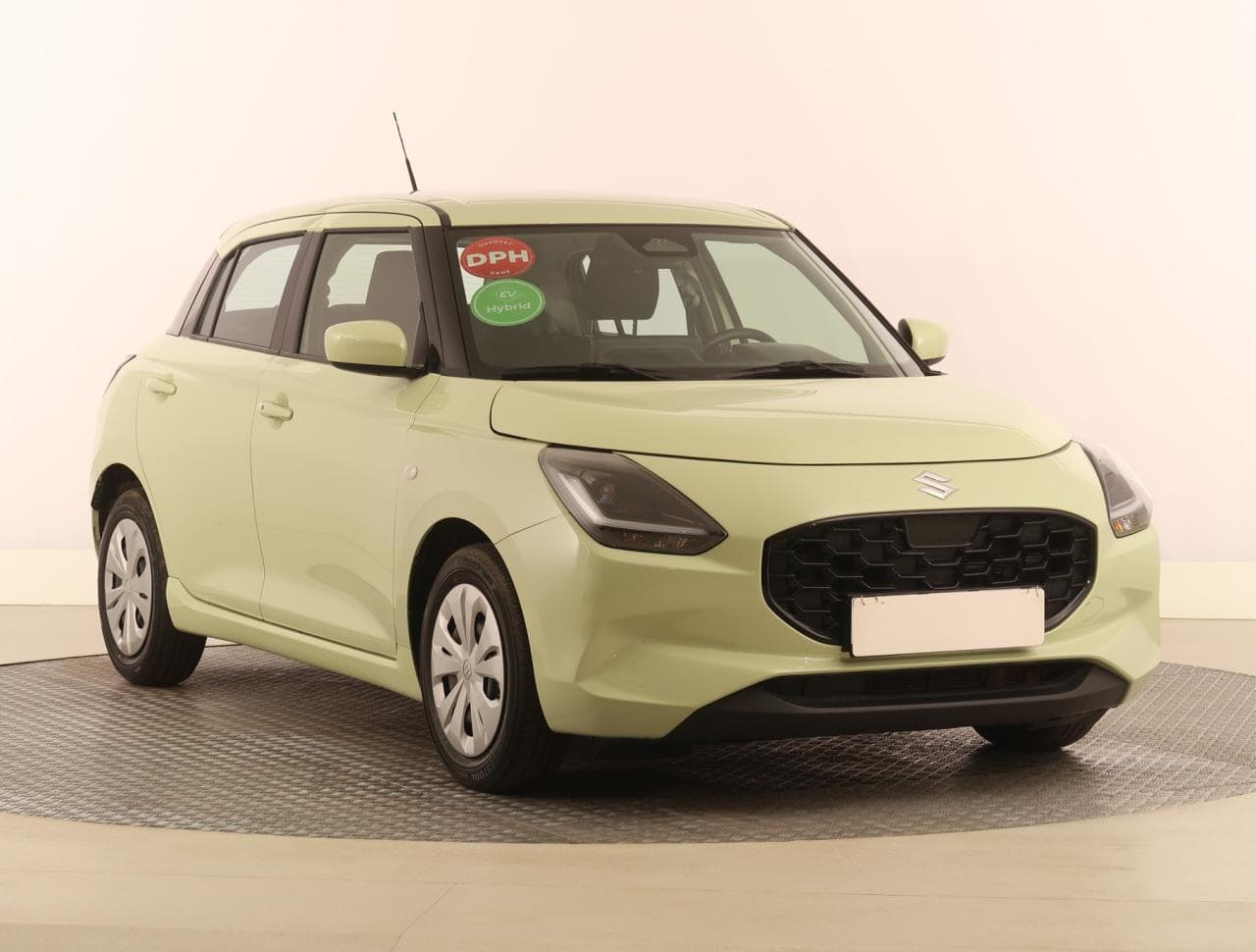 2025 Suzuki SWIFT