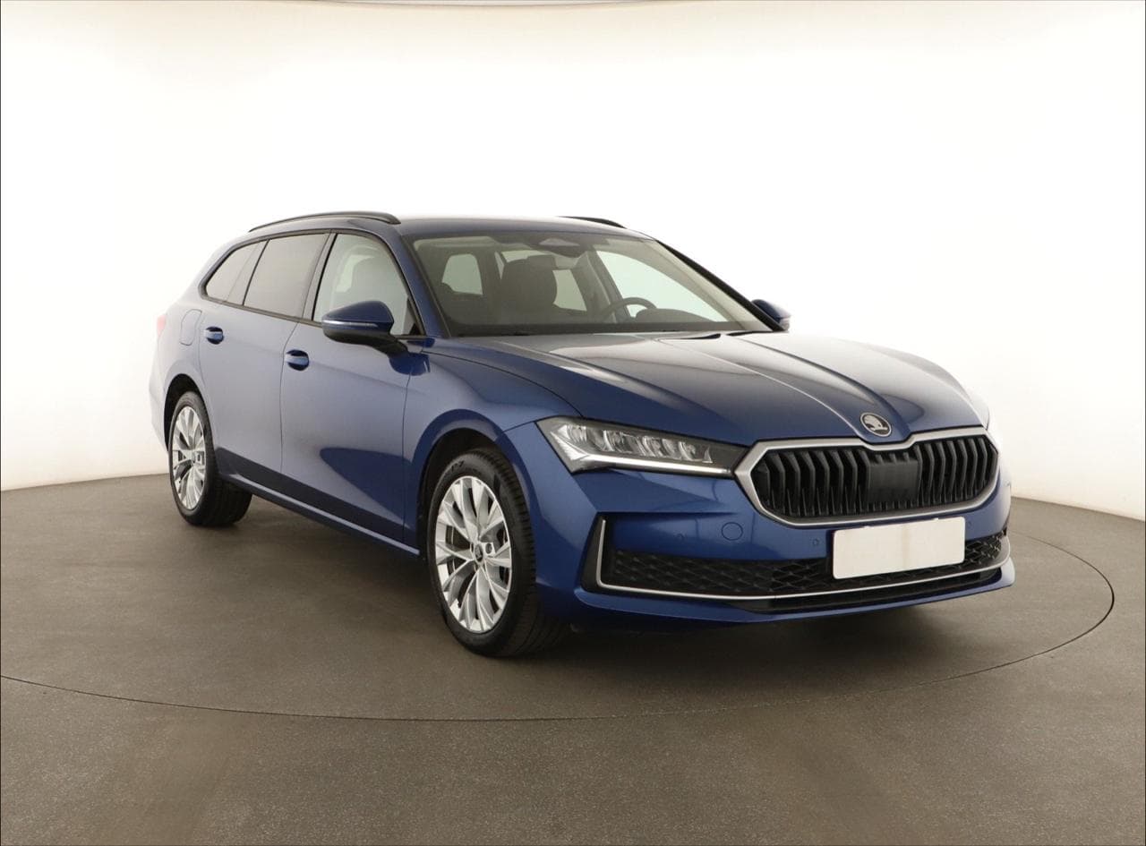 2025 Škoda SUPERB