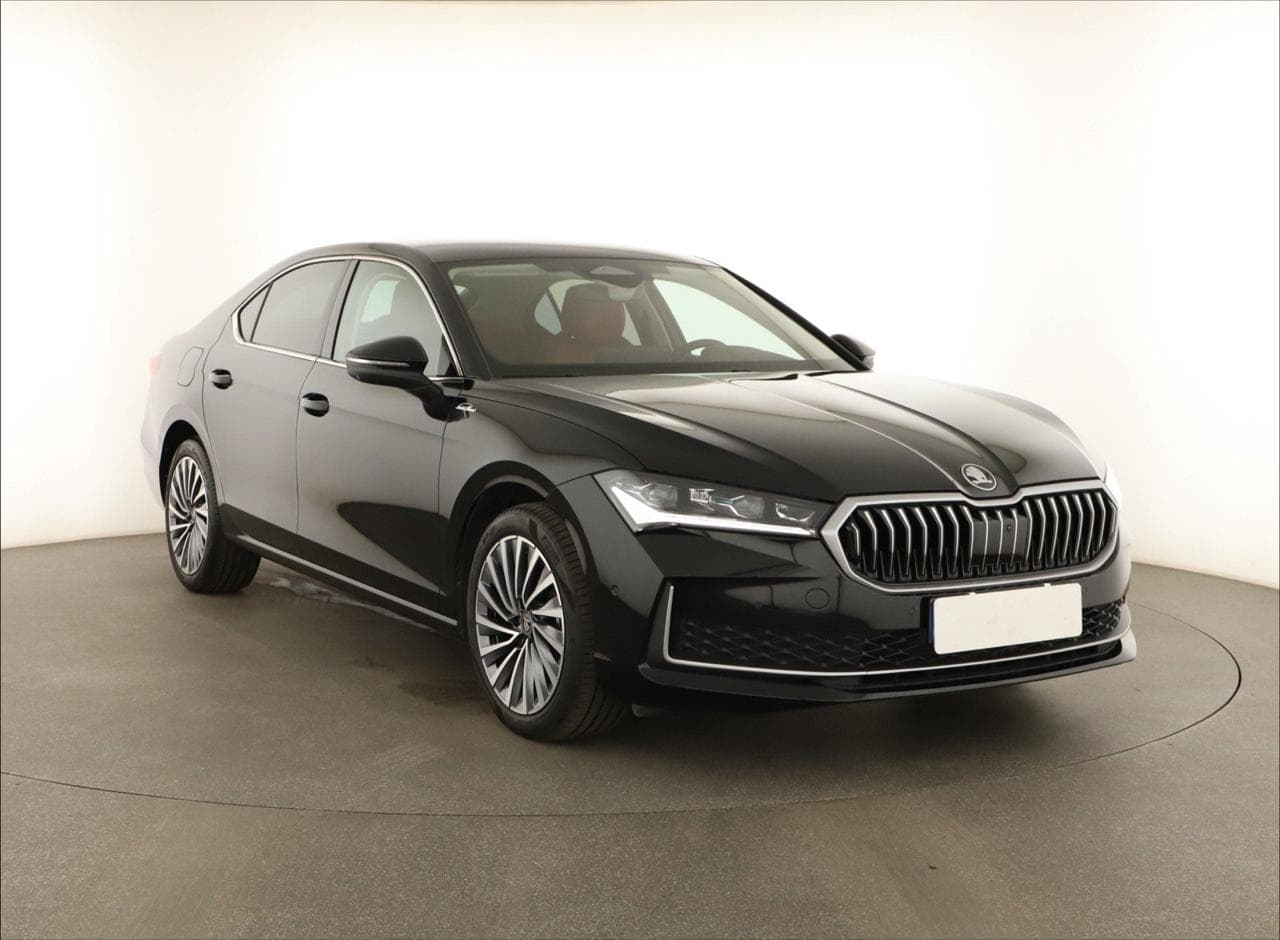 2025 Škoda SUPERB