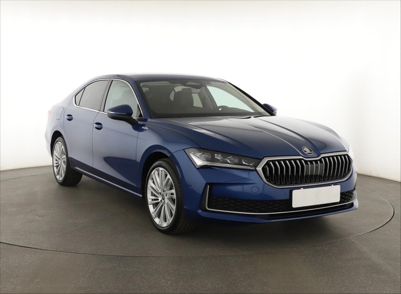 2025 Škoda SUPERB