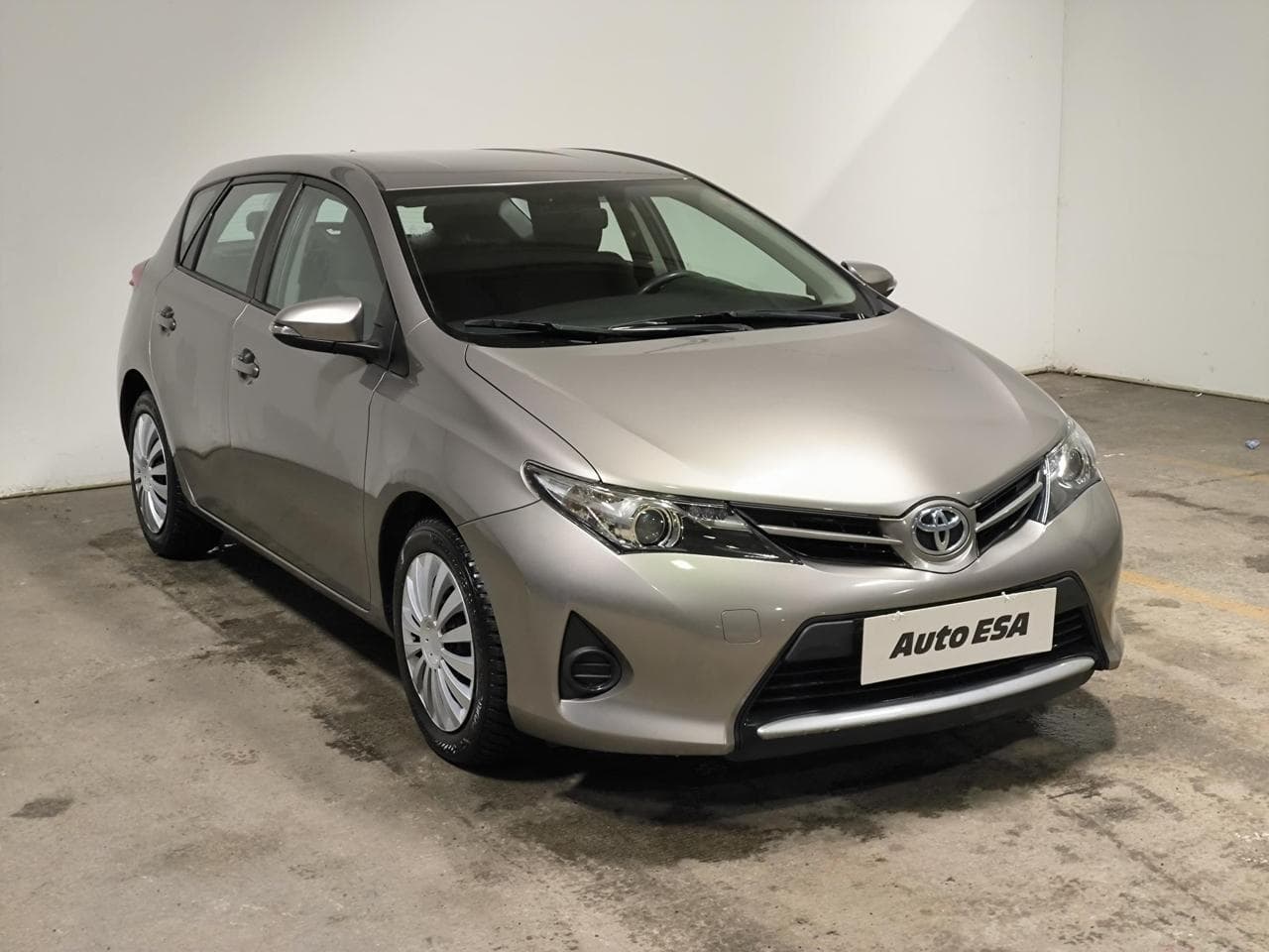 Toyota Auris 1.3 VVT-i hatchback