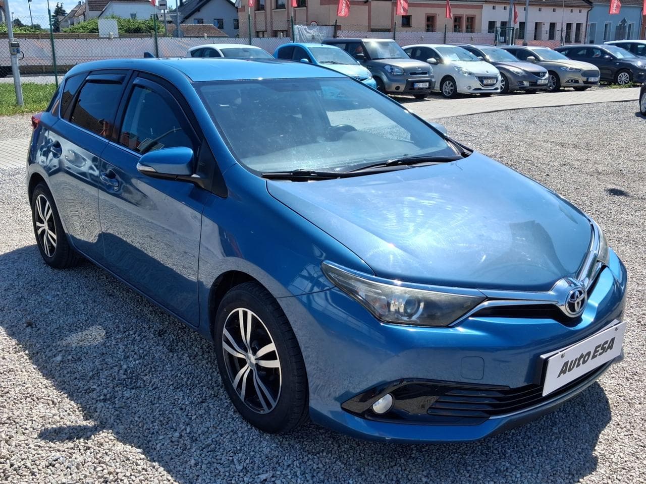 2017 Toyota AURIS