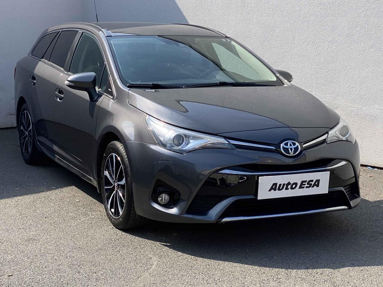 2018 Toyota AVENSIS