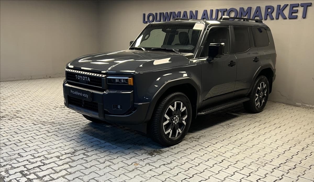 Toyota Land Cruiser 2,8 AT INVINCIBLE SUV