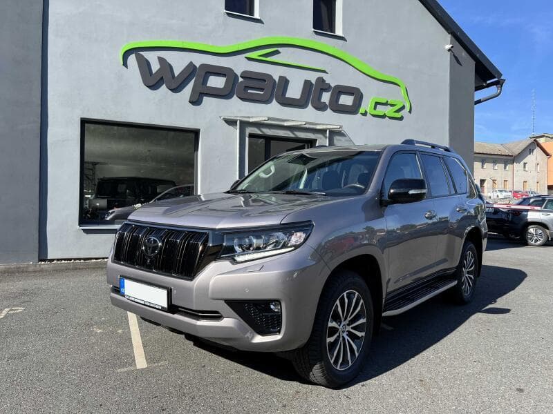 2020 Toyota LAND CRUISER