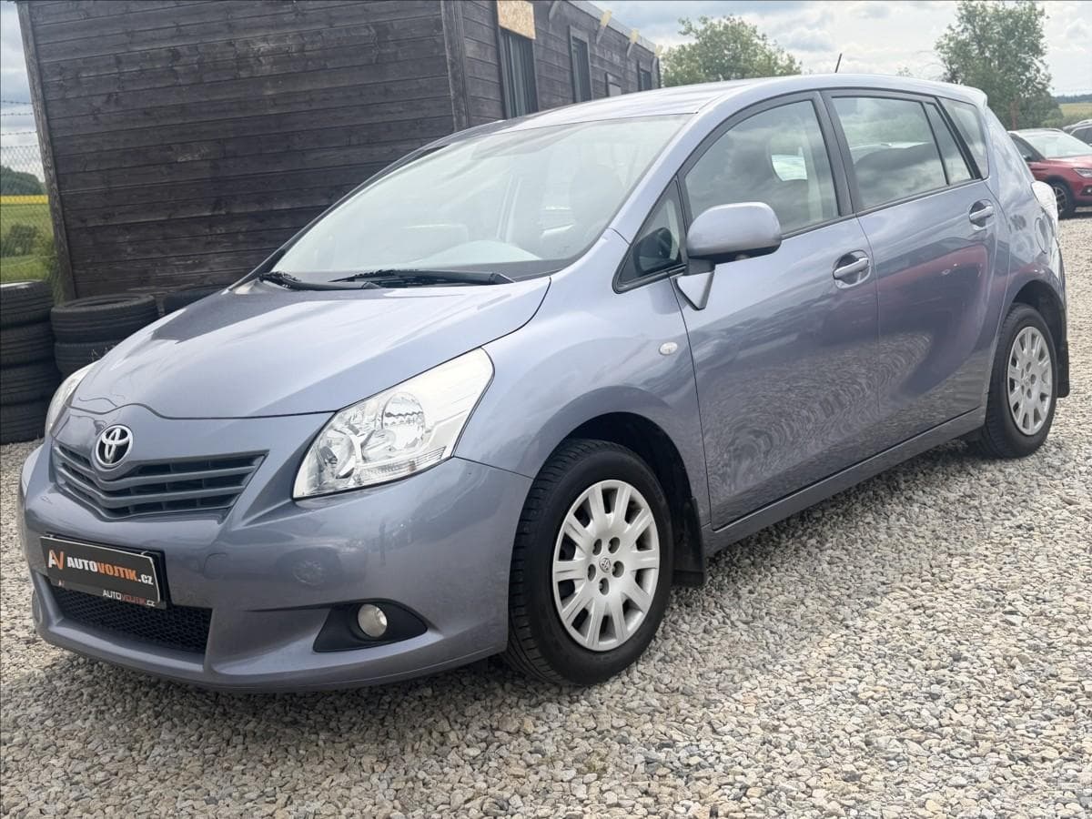 2009 Toyota VERSO