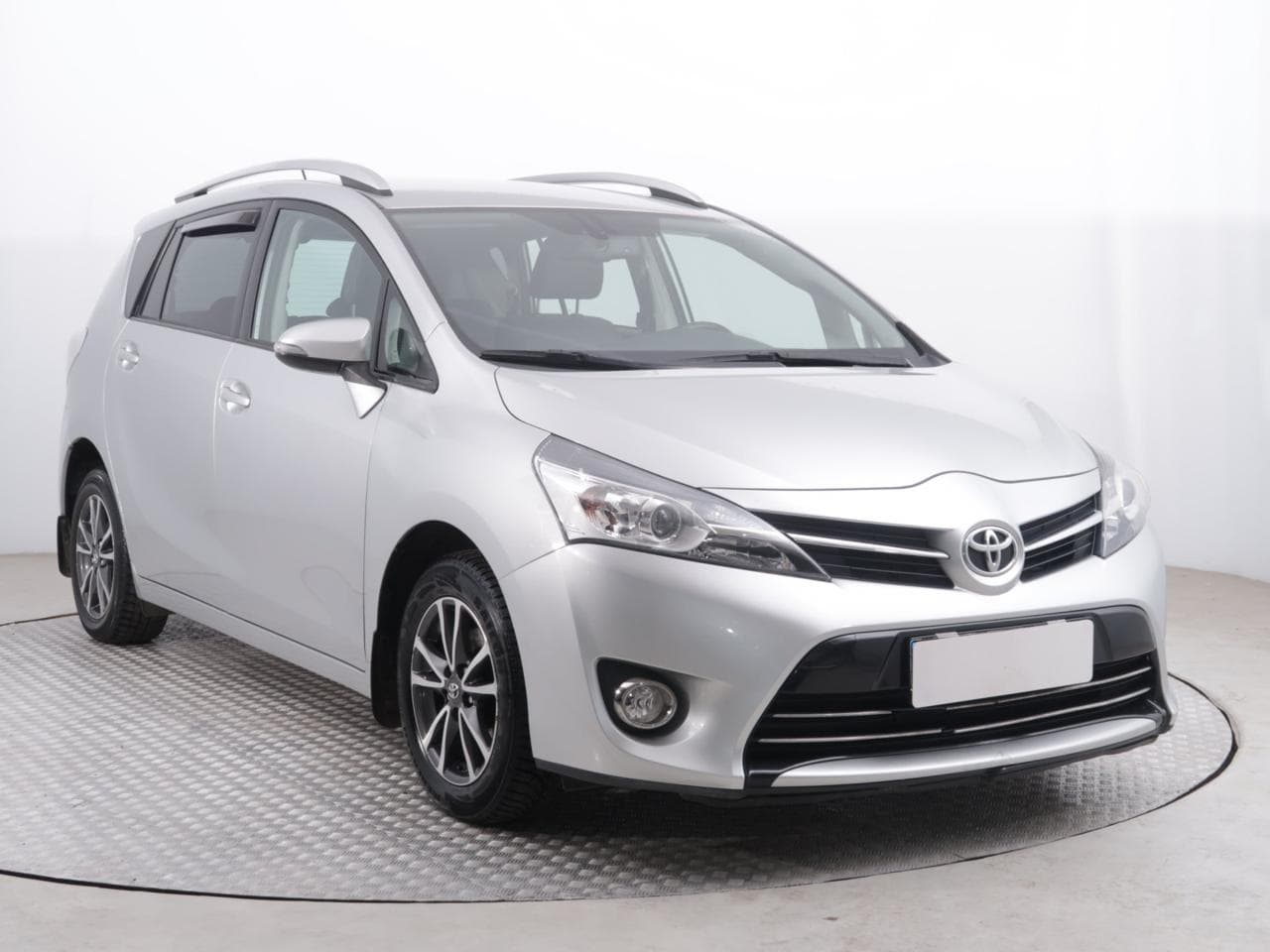 2014 Toyota VERSO