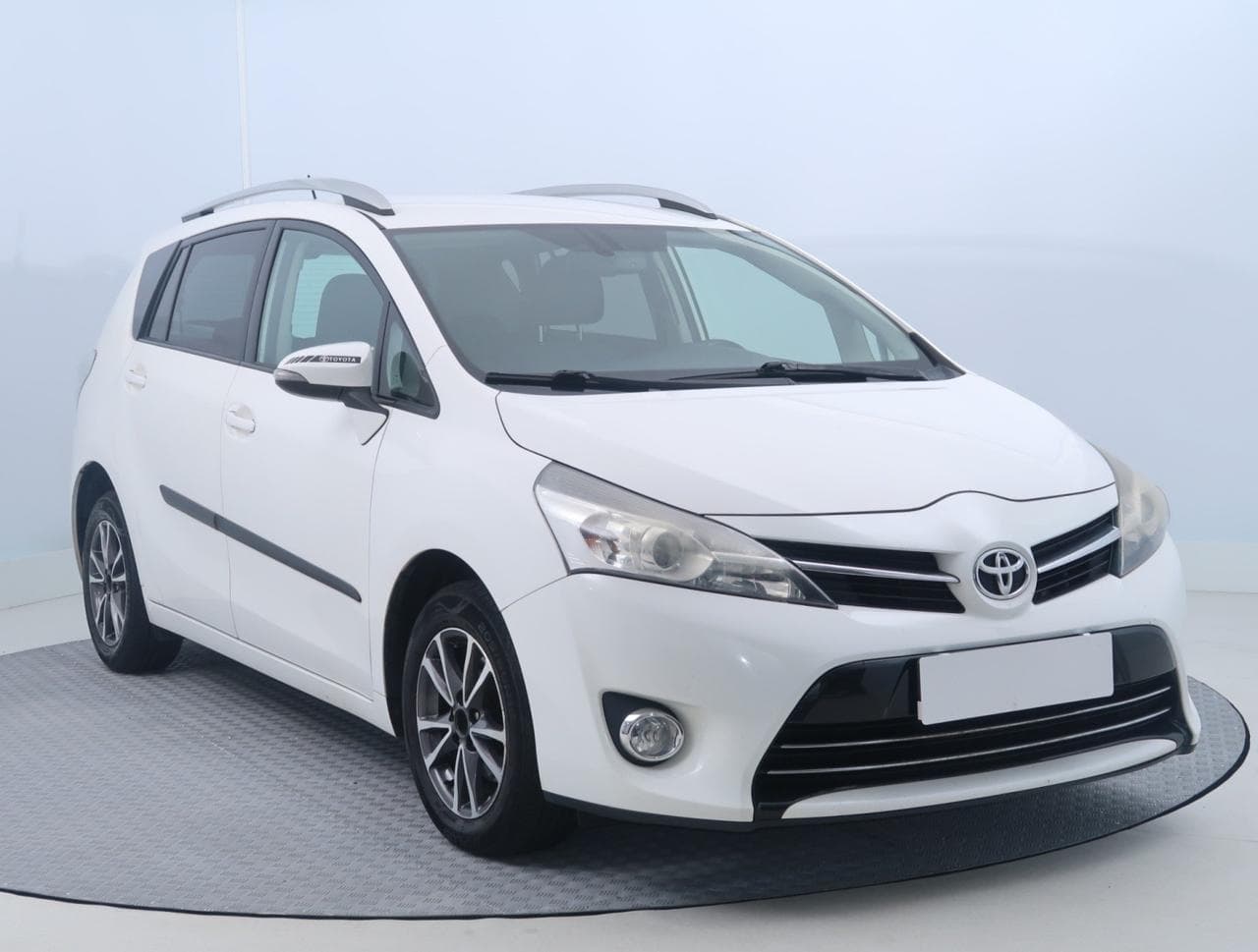 2013 Toyota VERSO