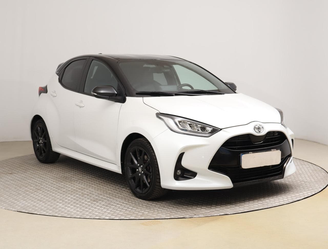 2022 Toyota YARIS